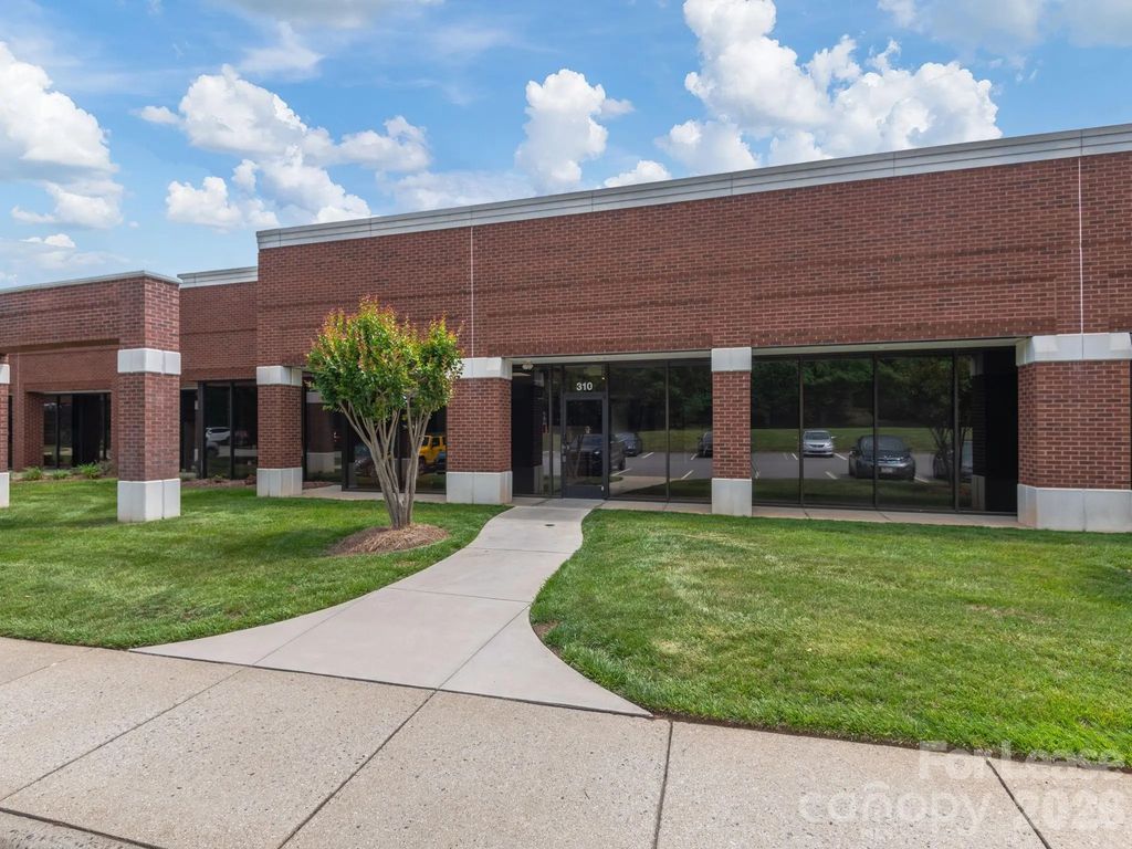 300 Ridgefield Court 310, Asheville