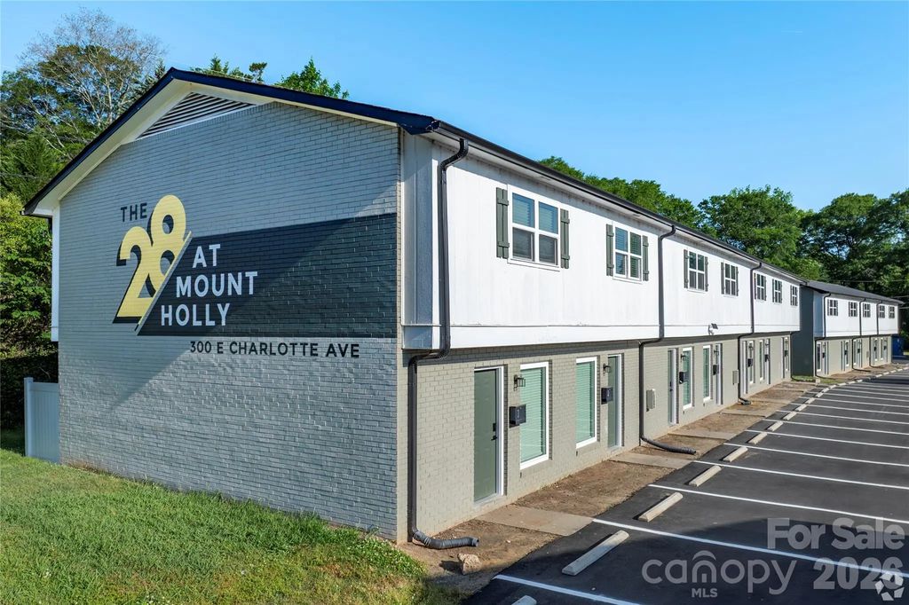 300 E Charlotte Avenue, Mount Holly