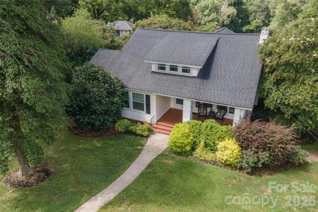 365 N Washington Street, Rutherfordton