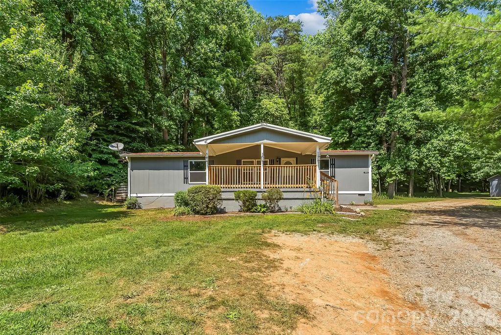 771 Hoppy Tom Hollow Road, Marion