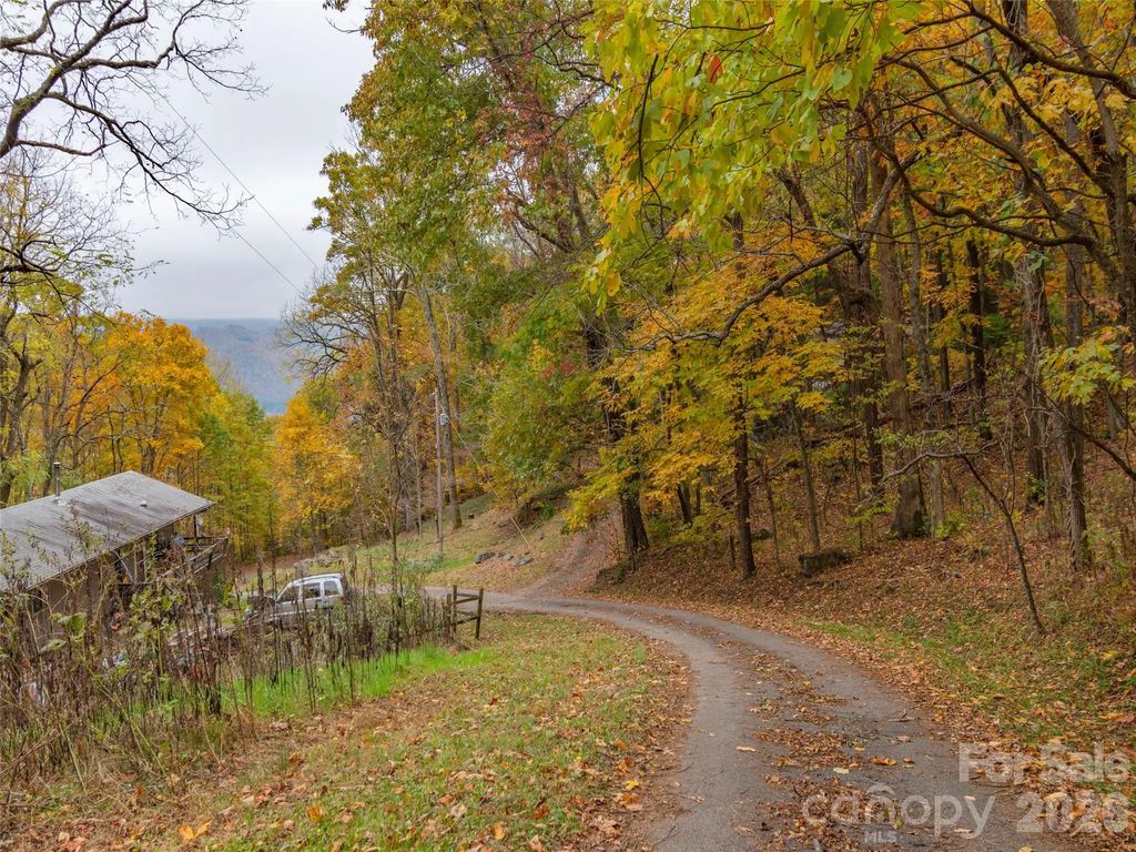 000 Sleepy Hollow Lane 13 & 14, Canton
