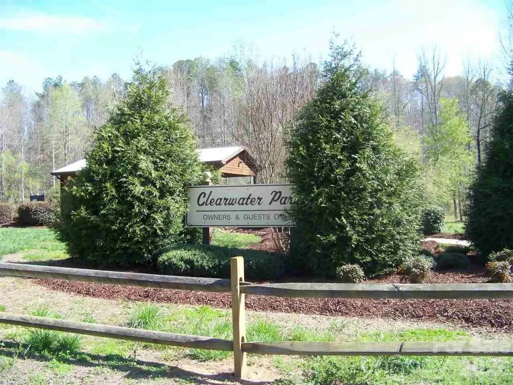 00 Desota Ridge 362, Rutherfordton