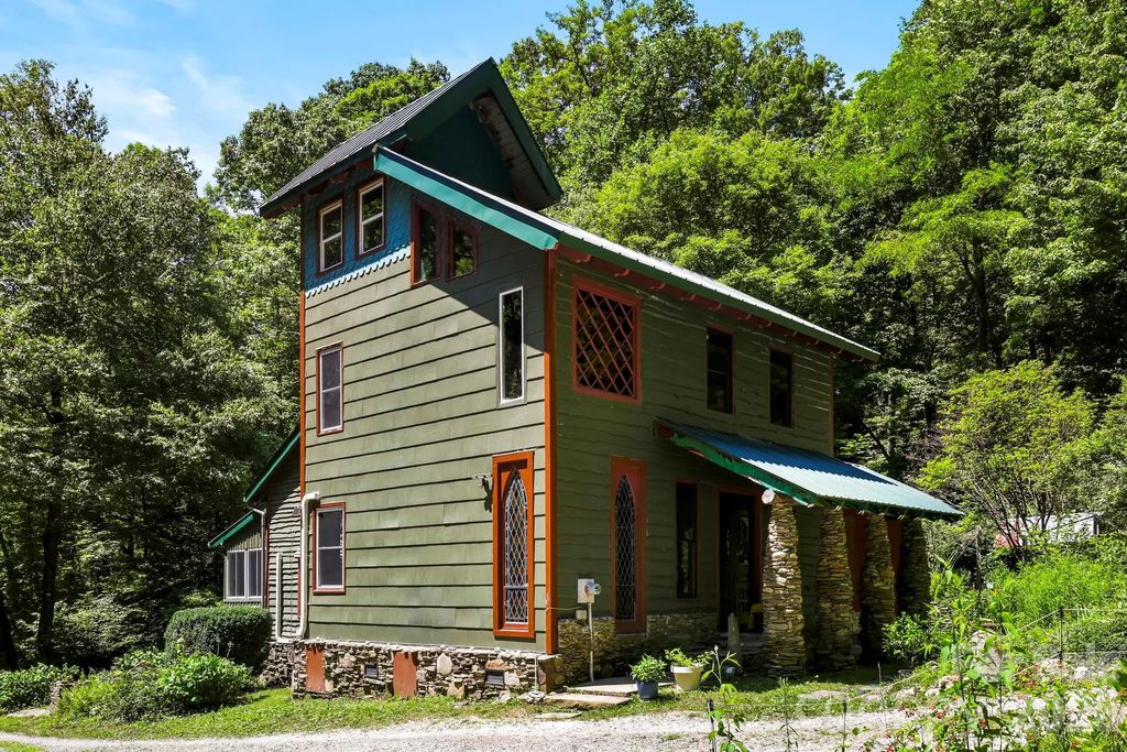 173 Camp Elliott Road, Black Mountain