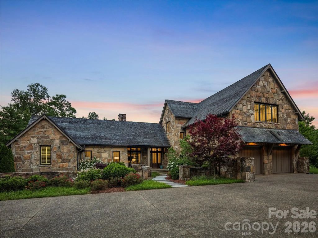 332 Walnut Valley Parkway, Arden
