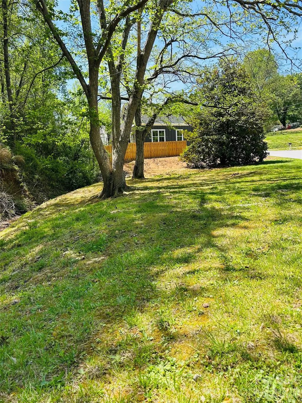 128 W Orchard Street, Old Fort