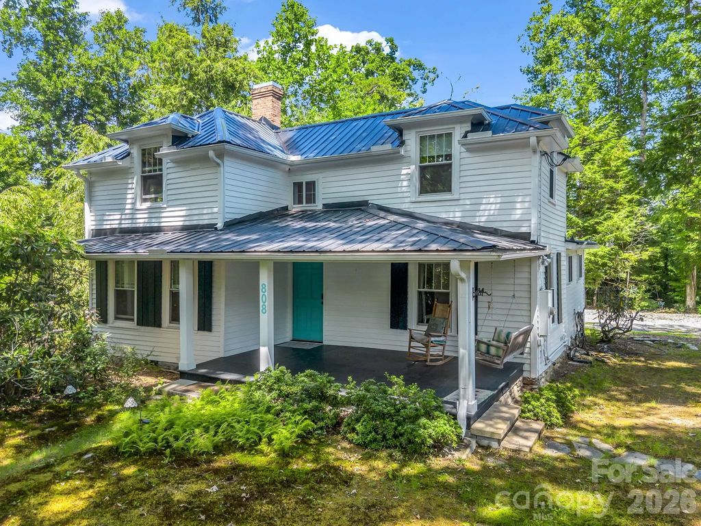 808 Montreat Road, Black Mountain