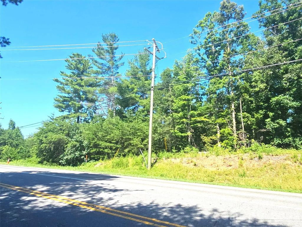 9999 Monticello Road, Weaverville