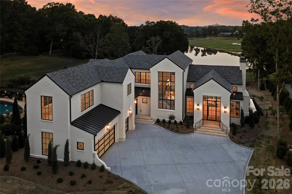4816 Kelly Woods Lane, Charlotte