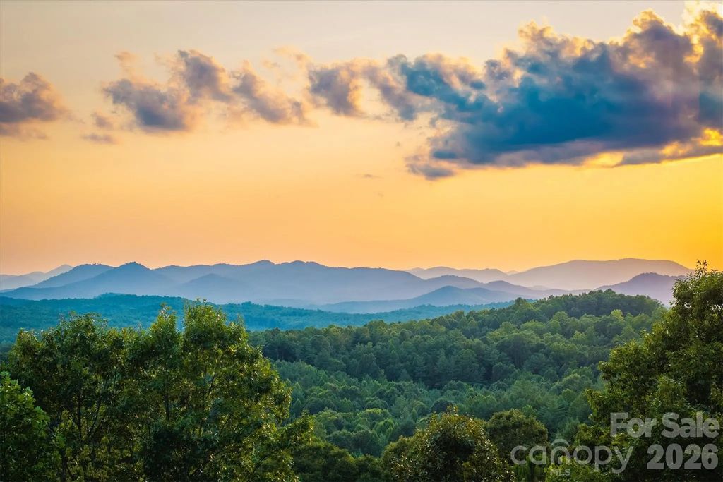 V/l Summit Trail 82, Nebo