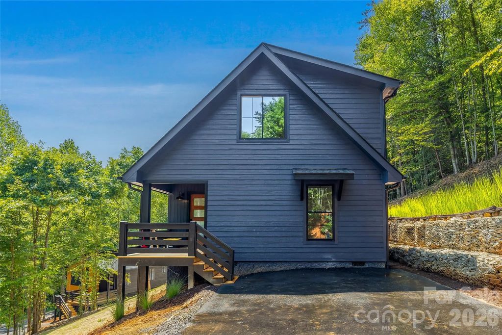 87 Catatoga Trail, Marion