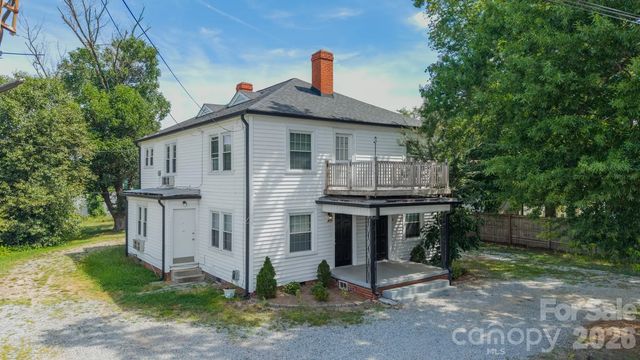 14 Mills Avenue Nw, Concord