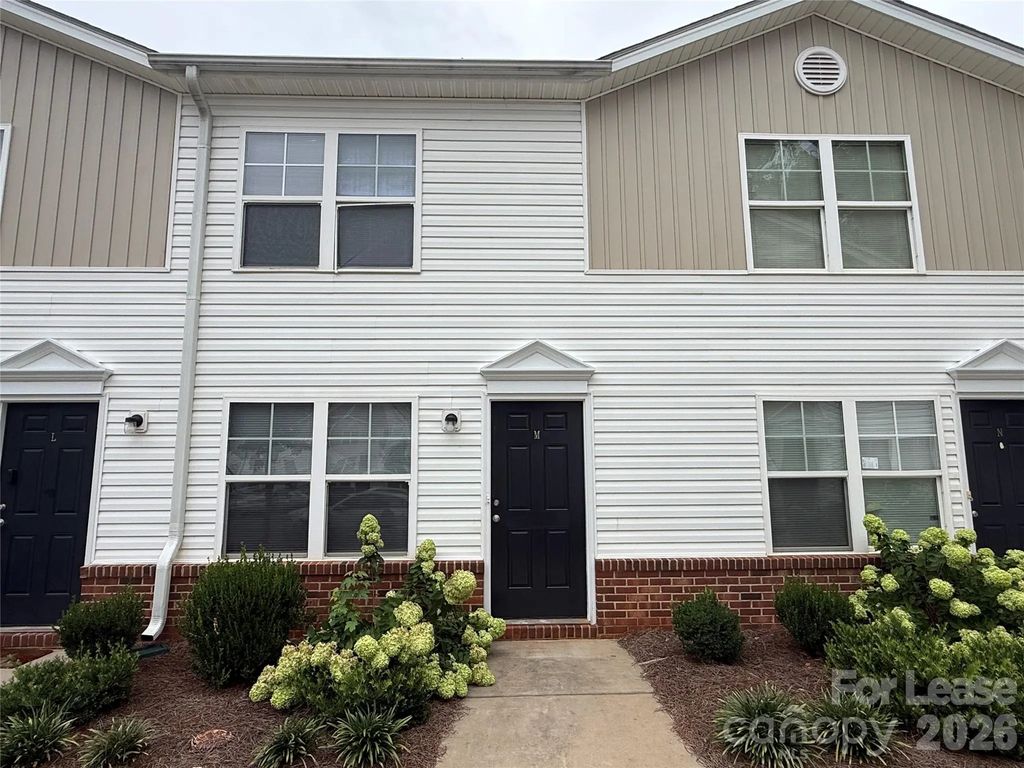 2021 Oakdale Road M, Charlotte