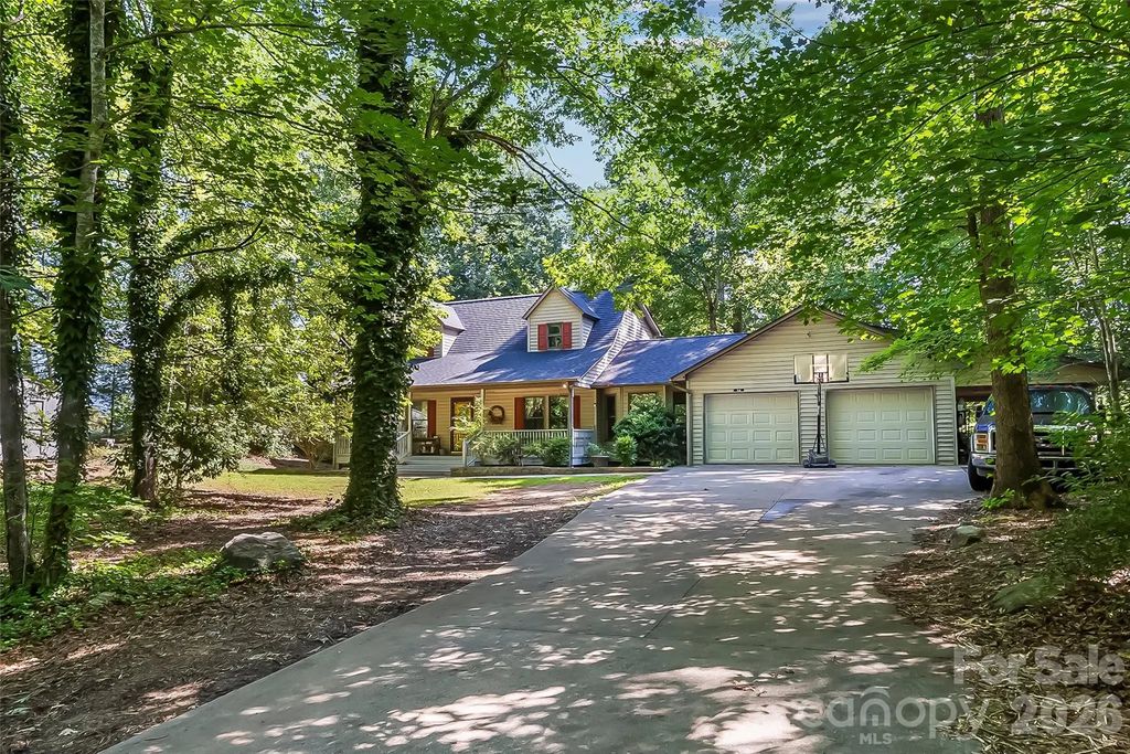 34 Lakeside Drive, Marion