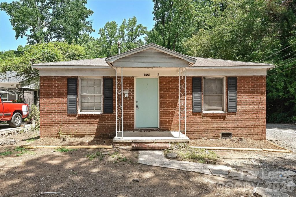 1900 Lasalle Street 1, Charlotte