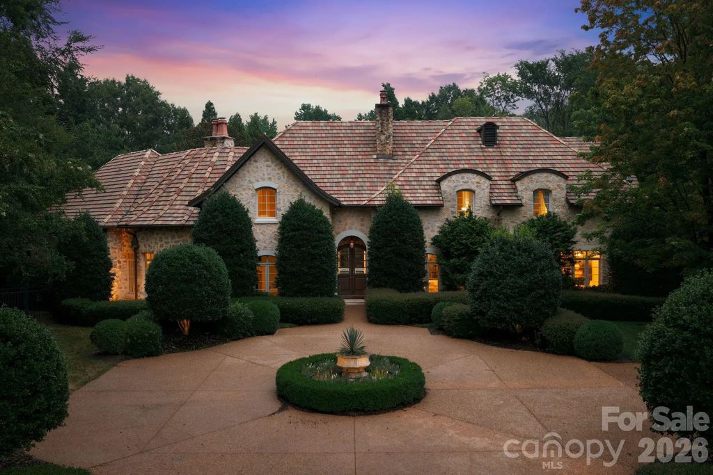 4231 Fox Brook Lane, Charlotte