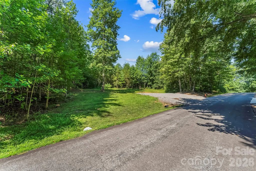 85 S Fairway Drive 24/27, Nebo