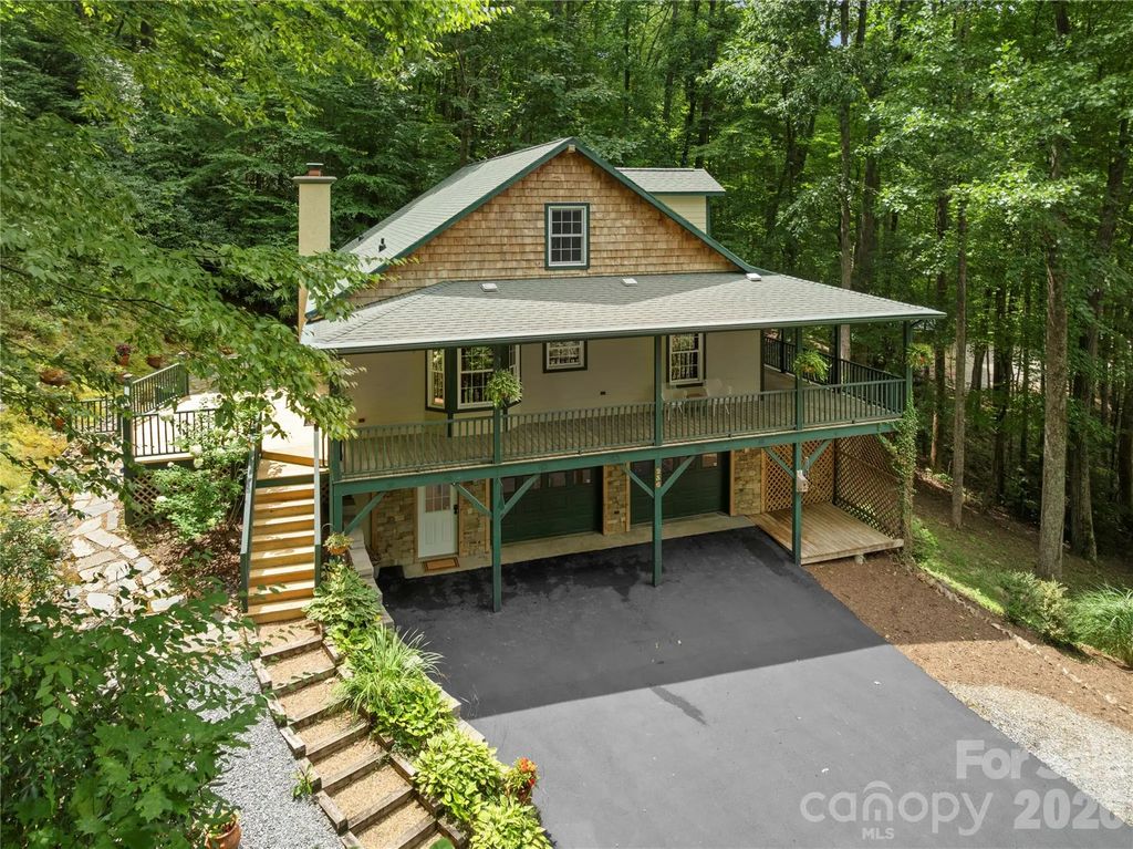 236 Holland Drive, Black Mountain