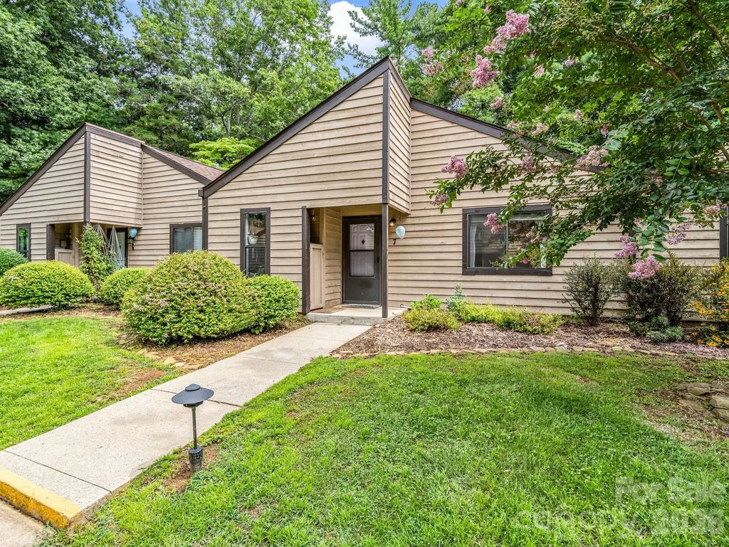 7 Woodlands Drive, Black Mountain