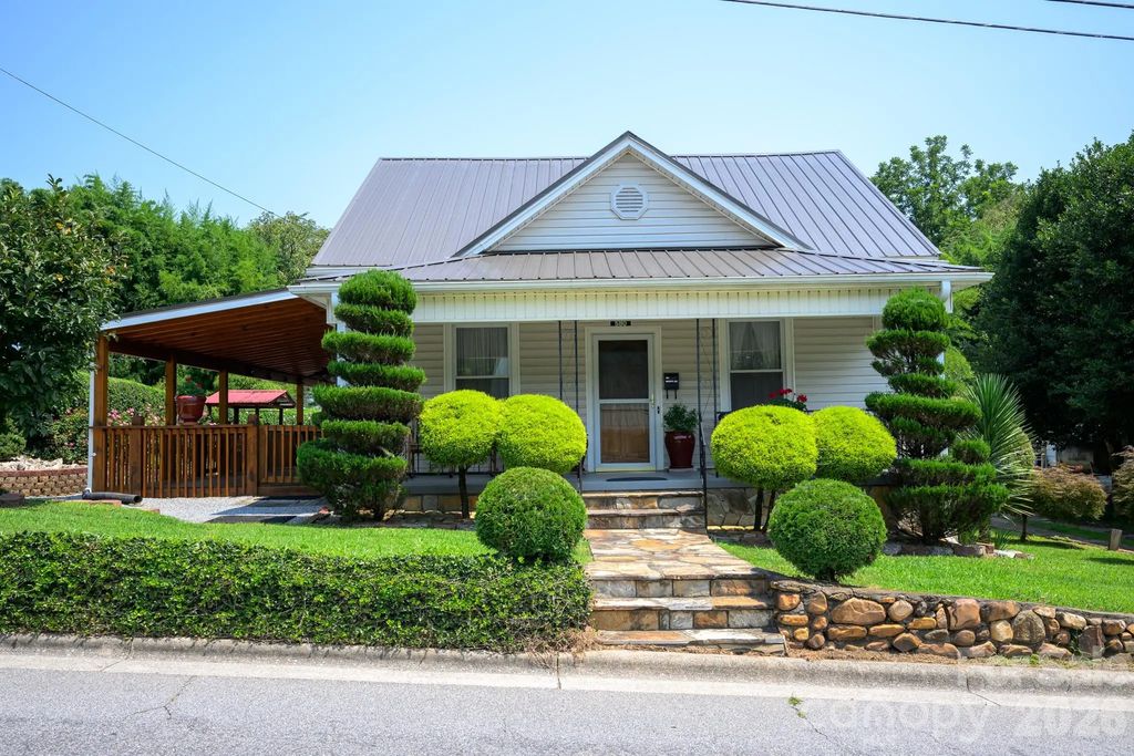 580 Baldwin Avenue, Marion