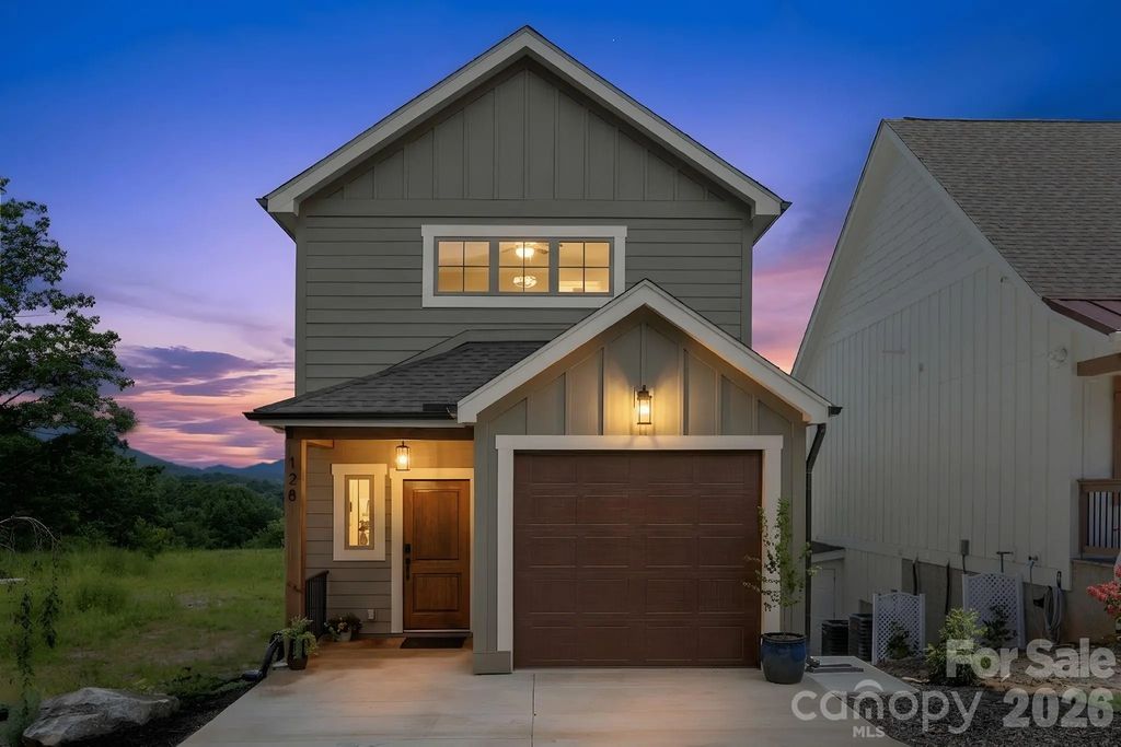 128 Chepstow Place, Black Mountain