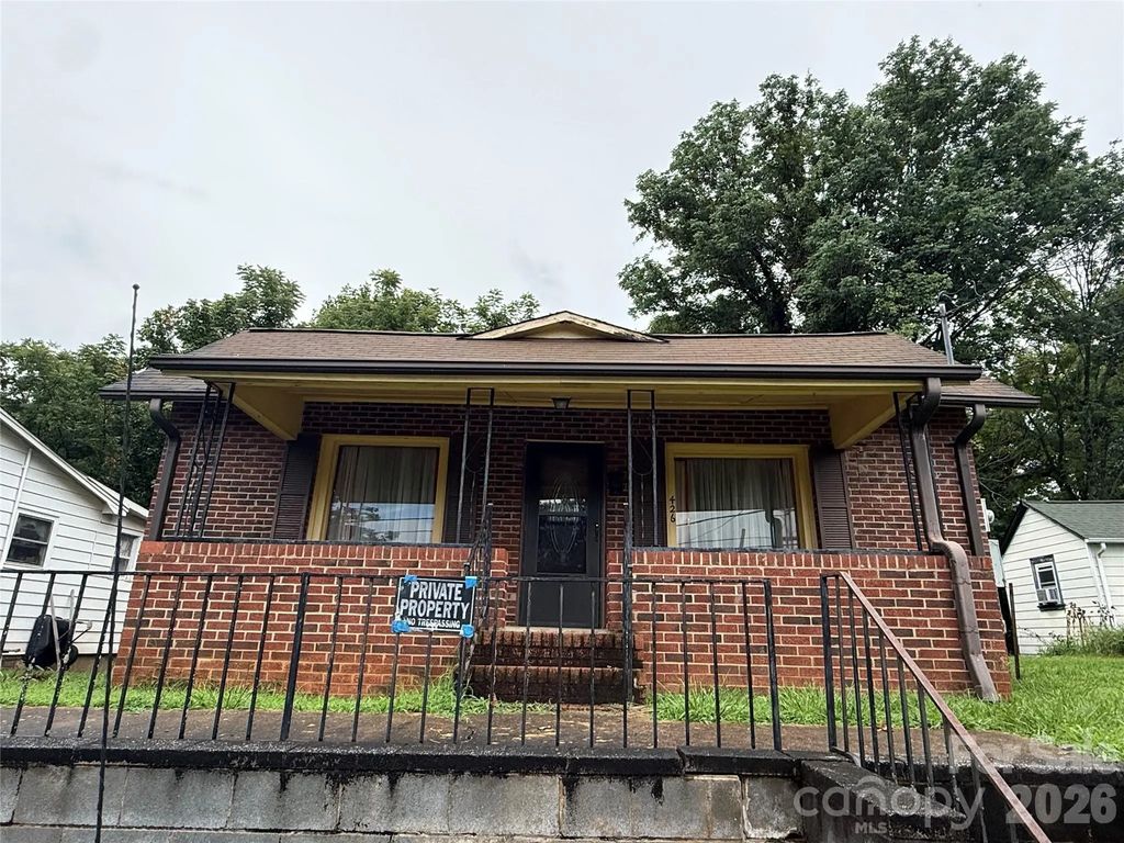 426 Bouchelle Street, Morganton