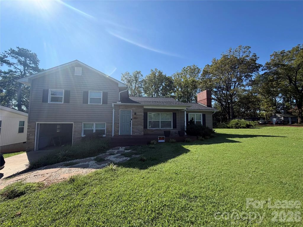 101 Mcentire Avenue, Morganton
