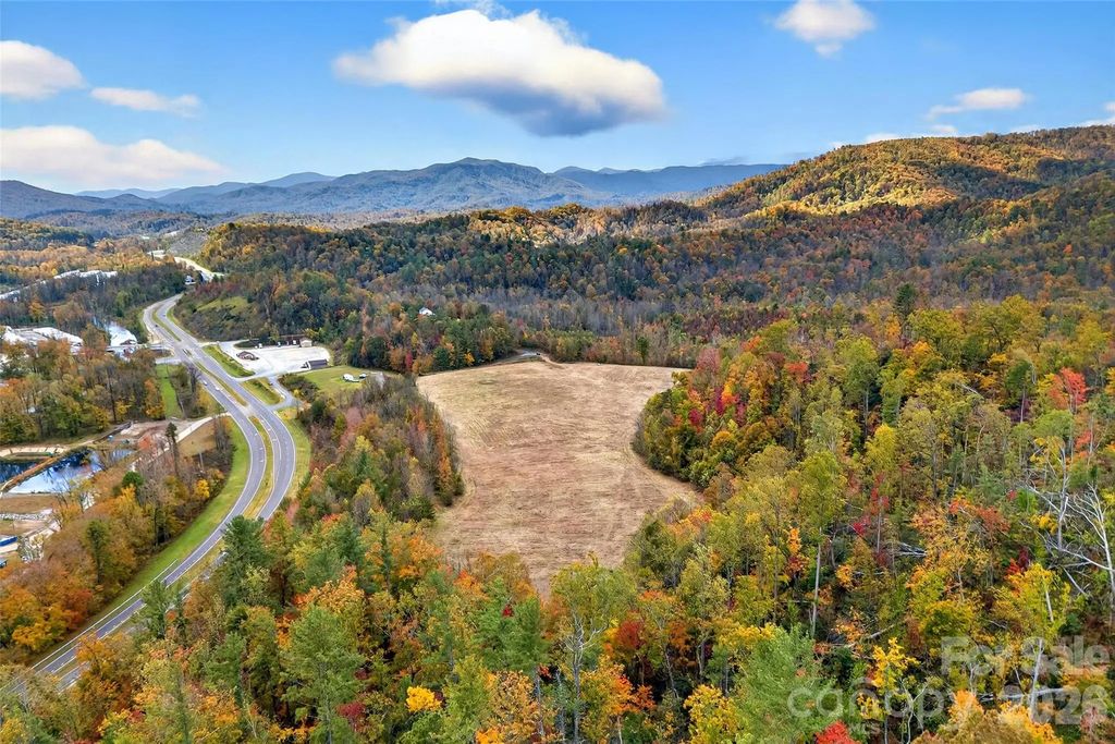 00 Hwy 221 Highway N, Marion
