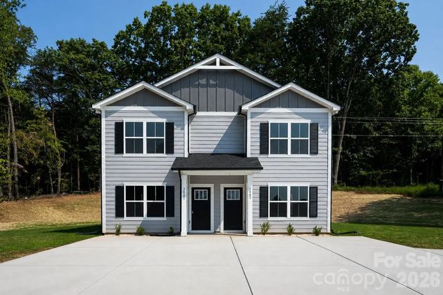3081-3083 12th Avenue Se 1, Hickory