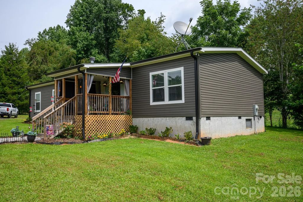 324 Plemmons Place, Marion