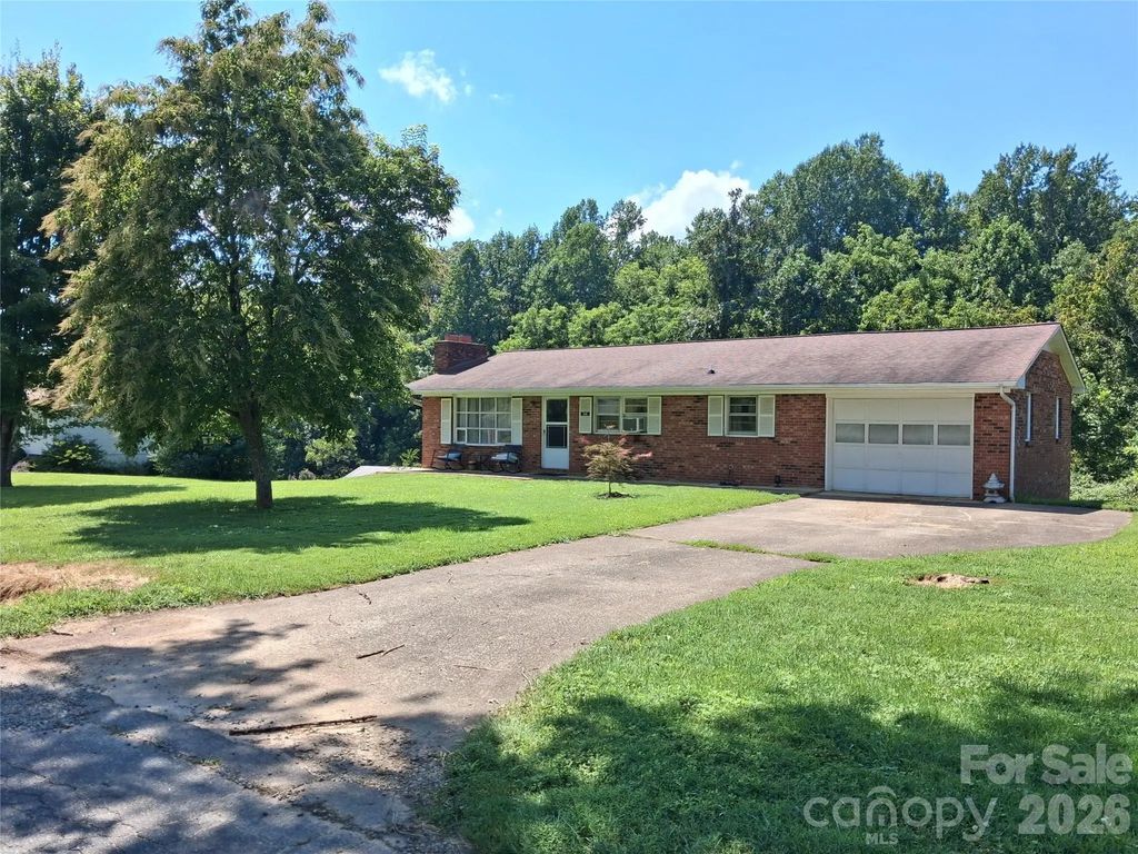 114 Ashworth Circle, Marion