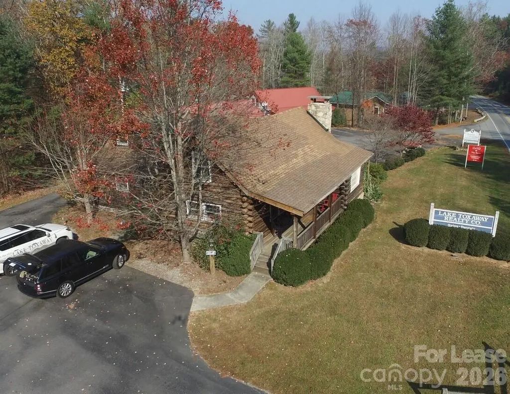 16716 Us Highway 64 Highway, Lake Toxaway