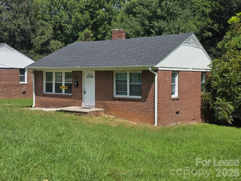 1010 E Harrison Avenue, Gastonia