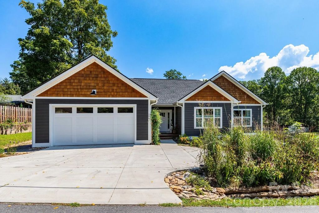 206 Padgettown Road, Black Mountain