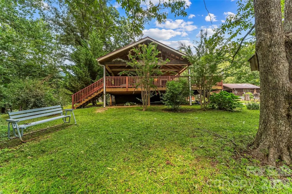 230 Johnson Hollow Road W, Marion