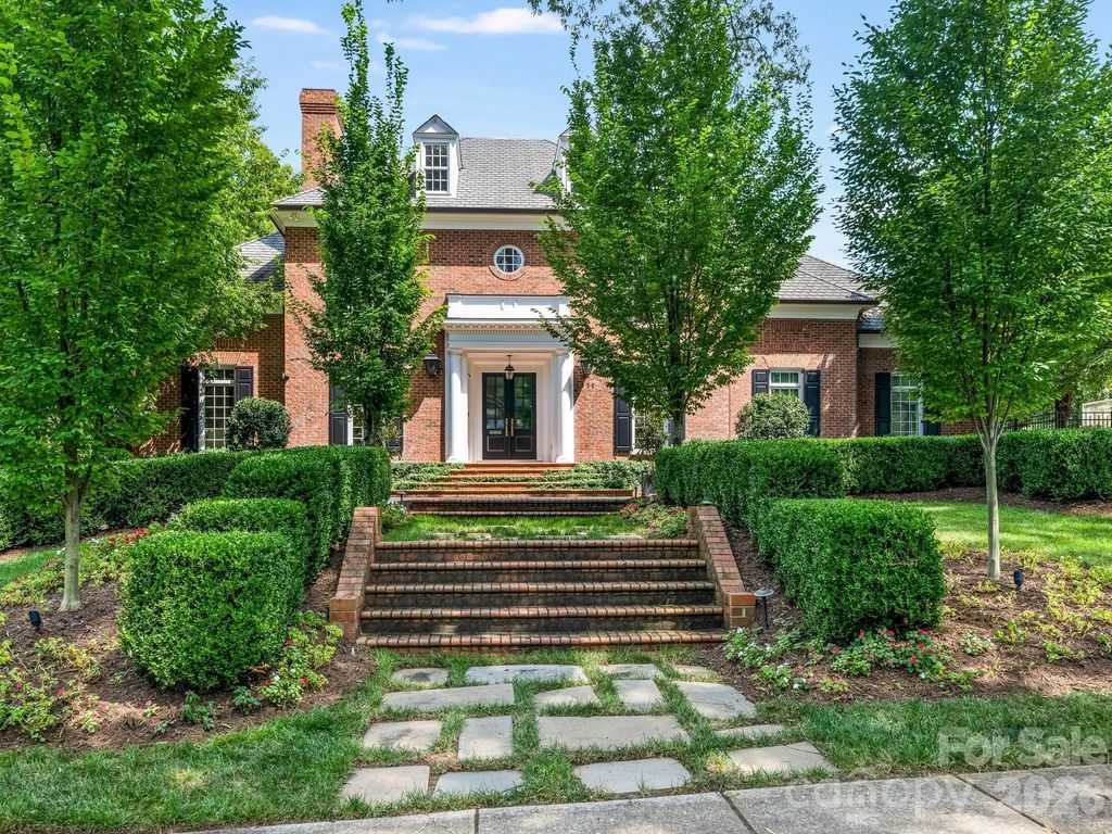 1811 Queens Road W, Charlotte