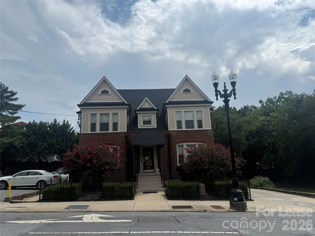 49 Corban Avenue Sw 10, Concord