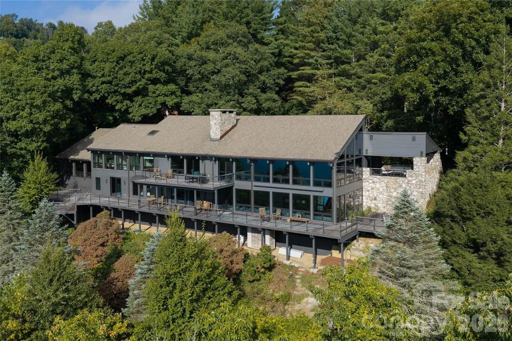28 Peach Knob Drive, Asheville