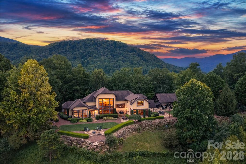 93 Lombard Street, Waynesville