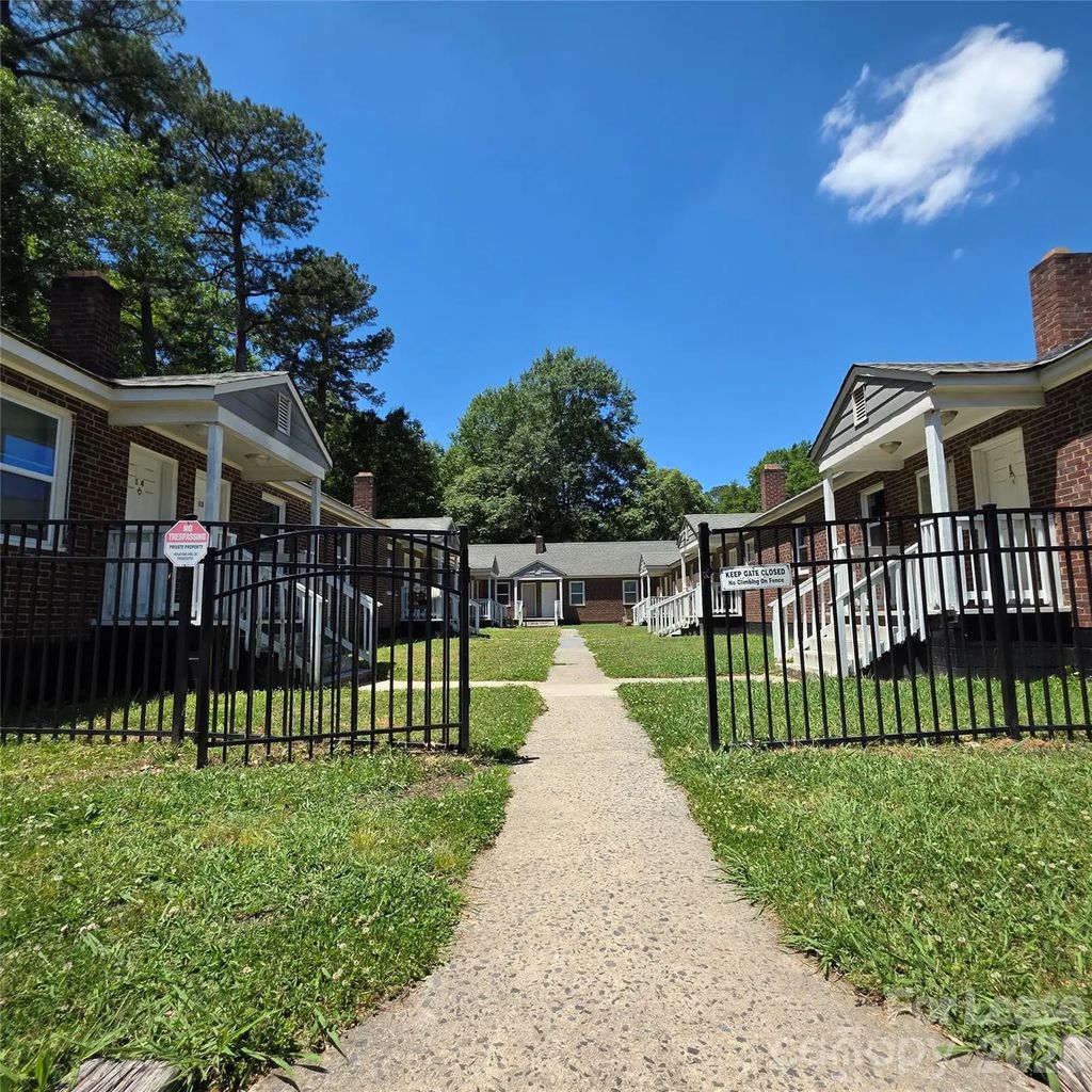 417 S Emerson Street 6, Gastonia