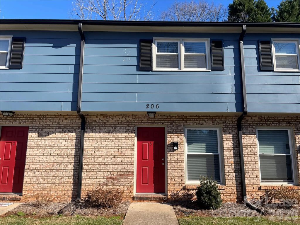 206 E Glendale Avenue 3, Mount Holly
