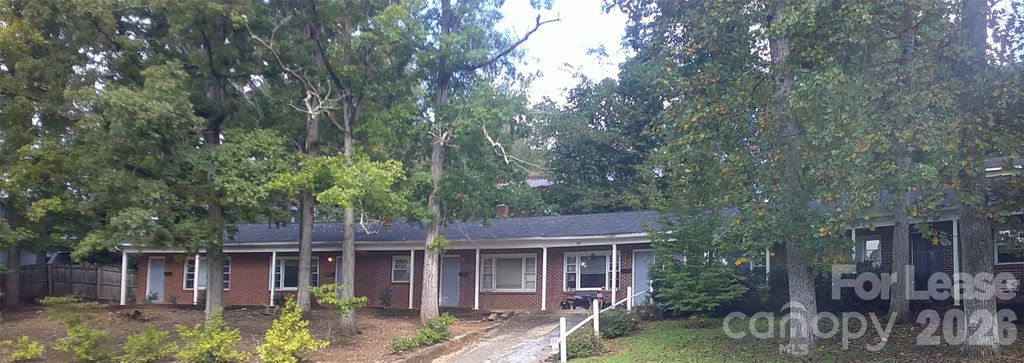 435 Arlington Circle F, Lenoir