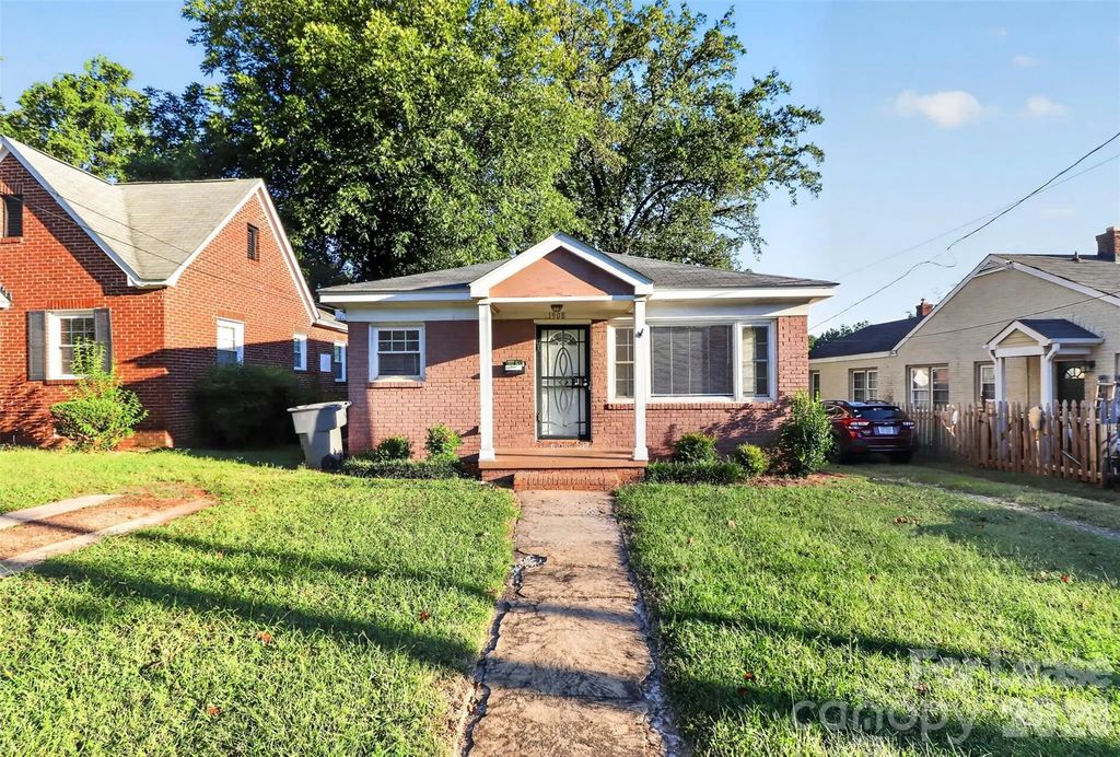 1908 Woodcrest Avenue, Charlotte