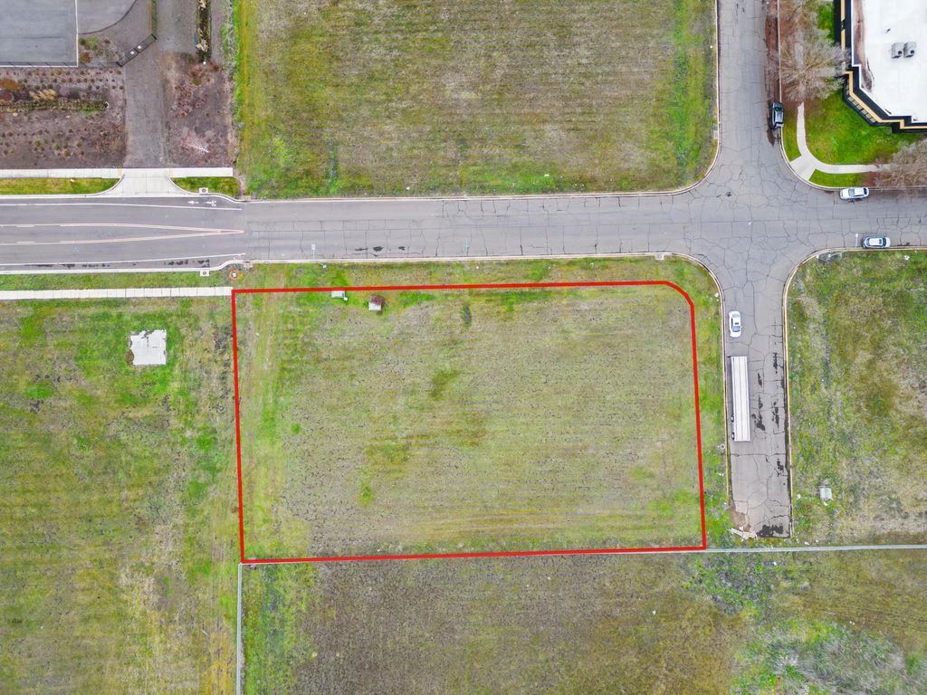 4702 Industry Drive, Medford