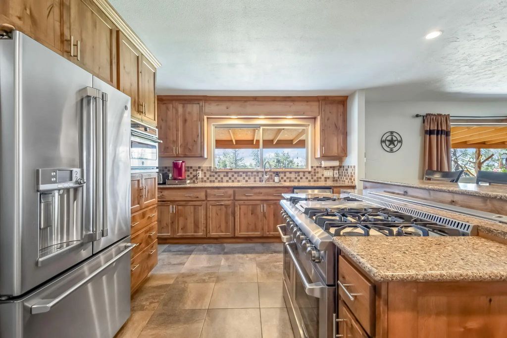 3068 Sw Reif Road, Powell Butte