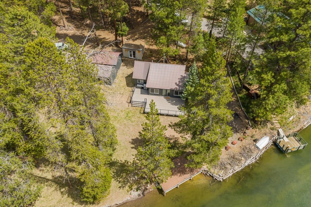 51970 Old Wickiup Road, La Pine