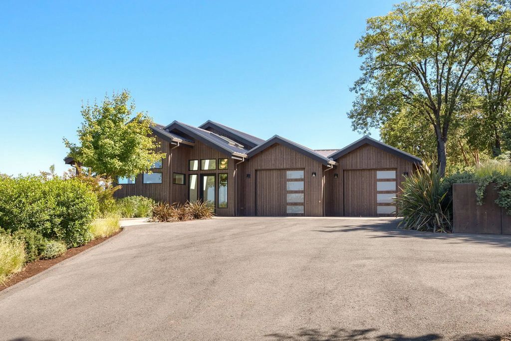15 Vineyard View Circle, Medford