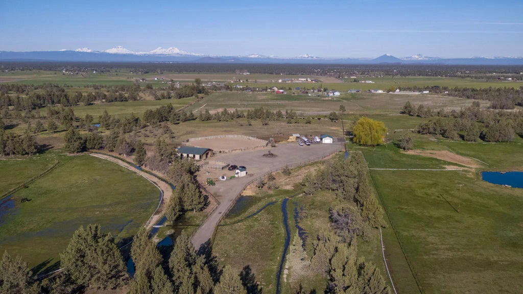 2441 Sw Minson Road, Powell Butte