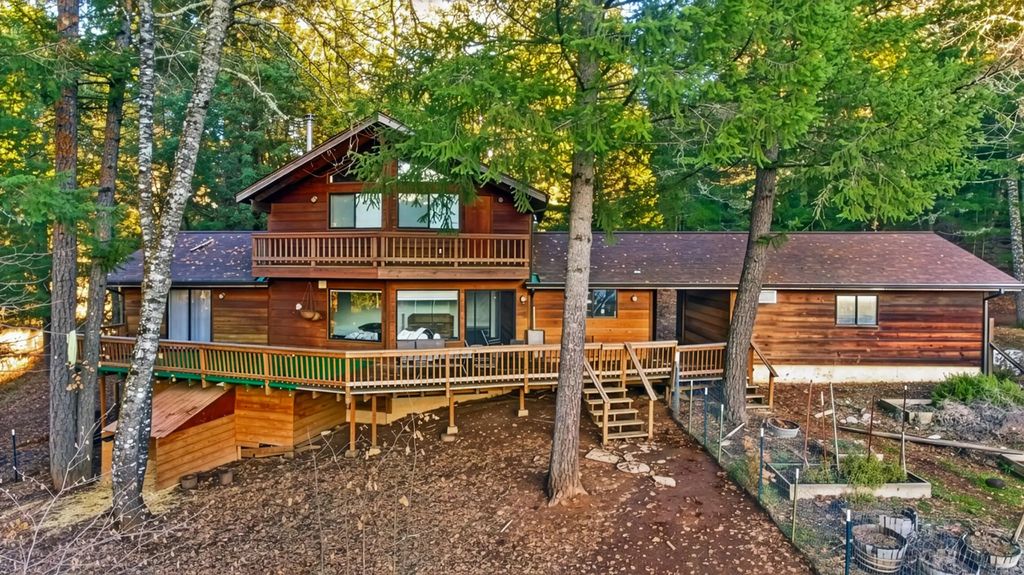 1801 Davis Creek Road, Selma