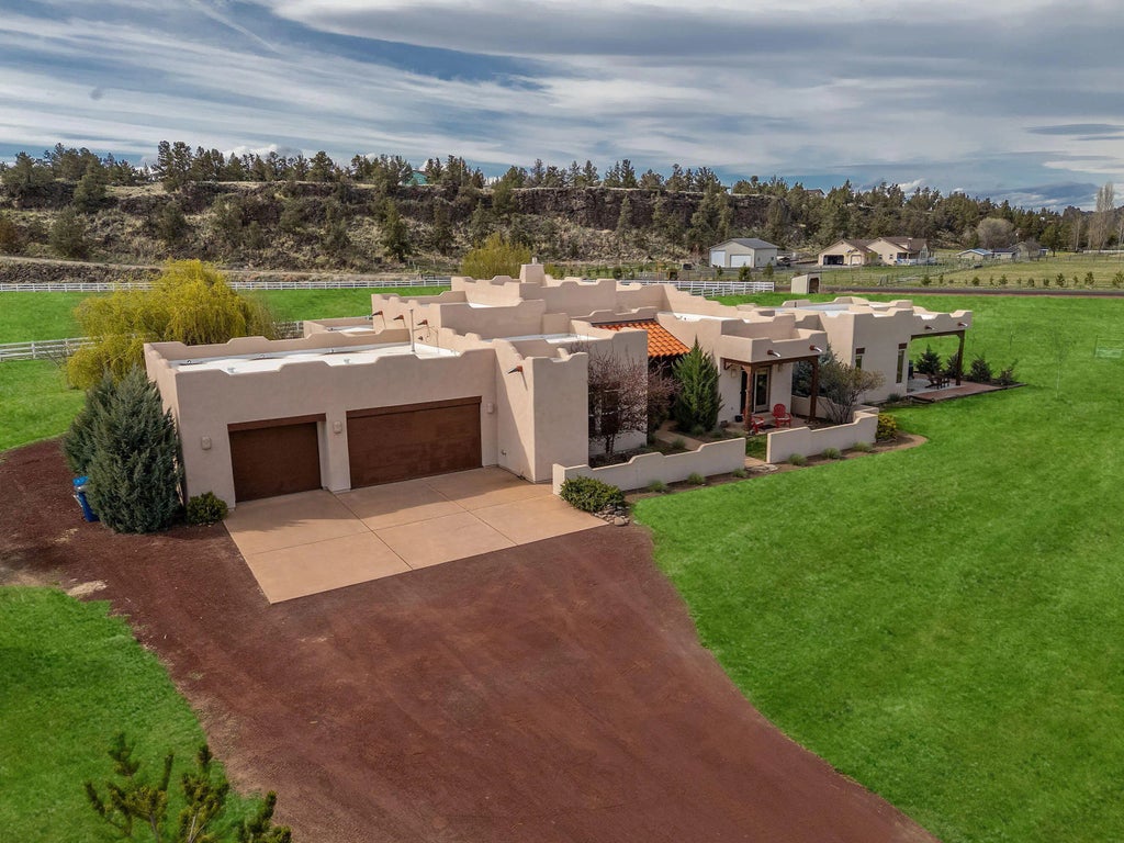 8955 Ne 5th Street, Terrebonne