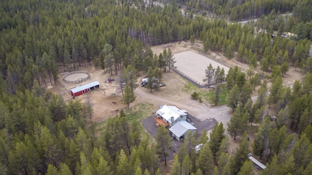 17235 S Century Drive, Bend